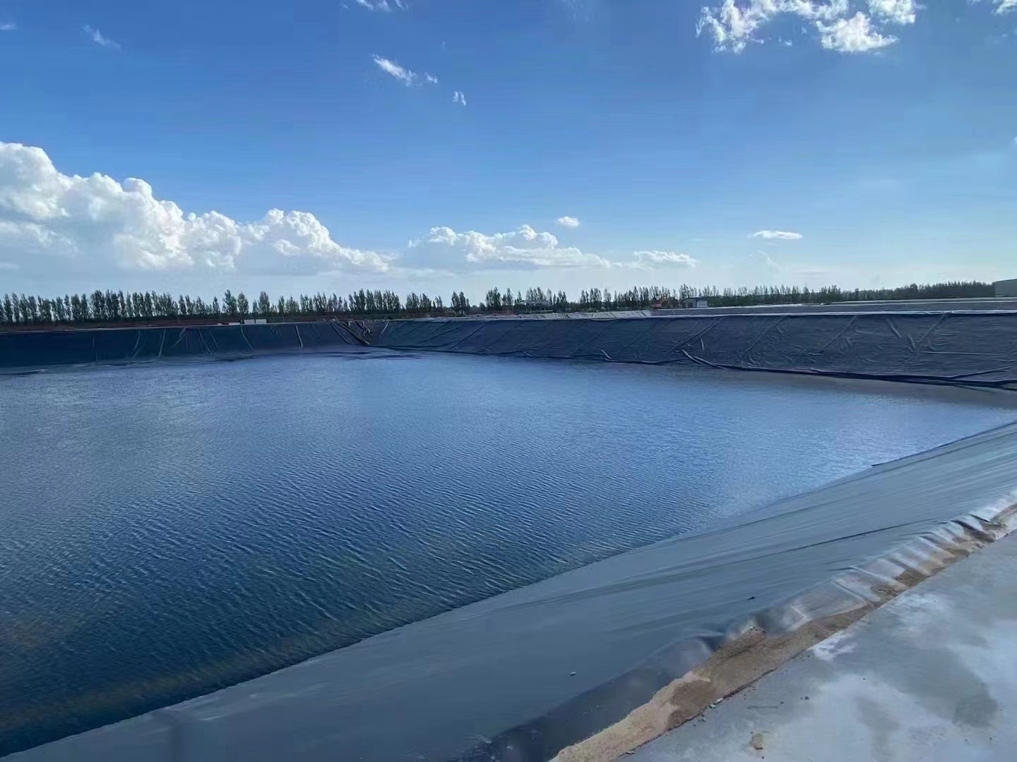 牧原集團(tuán)沼氣池建設(shè)項(xiàng)目